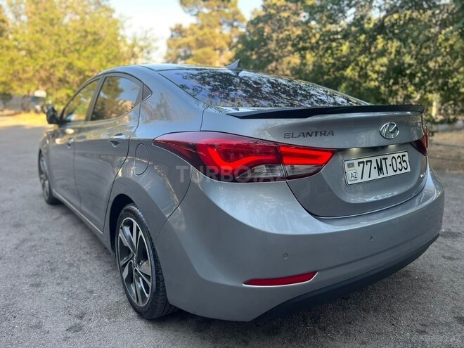 Hyundai Elantra 2015, 208,000 km - 1.6 л - Bakı