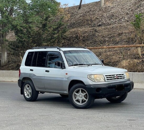 Mitsubishi Pajero io 2000, 218,888 km - 1.8 l - Bakı