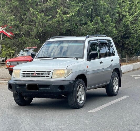Mitsubishi Pajero io 2000, 218,888 km - 1.8 l - Bakı