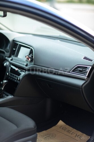 Hyundai Elantra 2017, 110,000 km - 2.0 l - Bakı
