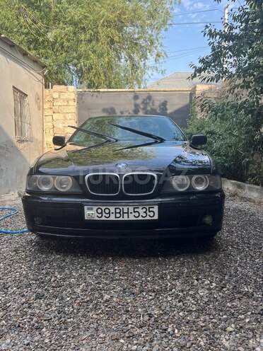 BMW 520-1