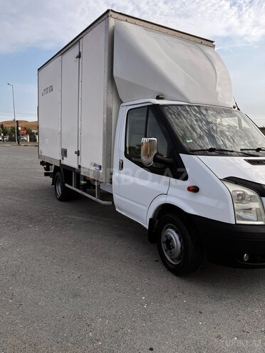 Ford Transit-2