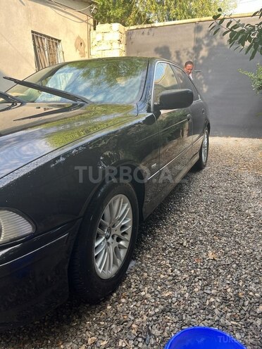 BMW 520-3