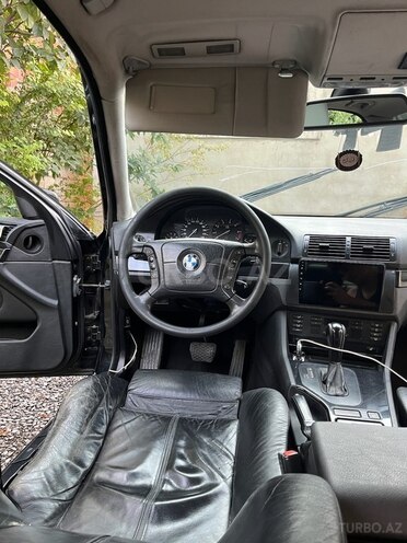BMW 520-6
