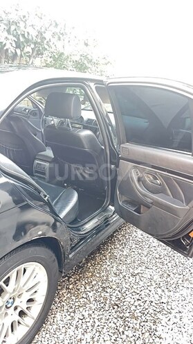 BMW 520-11