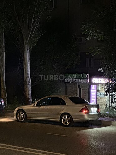 Mercedes C 240 2000, 250,000 km - 2.6 l - Bakı
