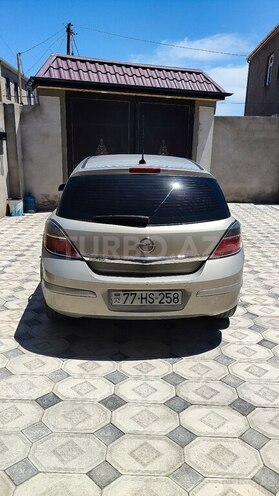 Opel Astra 2009, 241,000 km - 1.4 l - Bakı