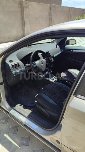 Opel Astra 2009, 241,000 km - 1.4 l - Bakı