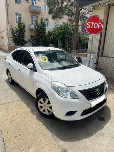 Nissan Sunny 2013, 400,000 km - 1.5 л - Bakı