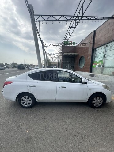 Nissan Sunny 2013, 400,000 km - 1.5 л - Bakı