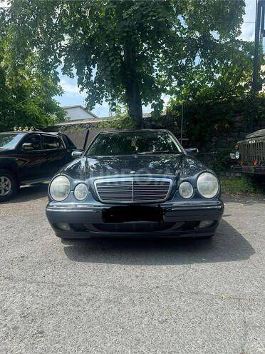 Mercedes E 220 d 2000, 670,000 km - 2.2 l - Zaqatala