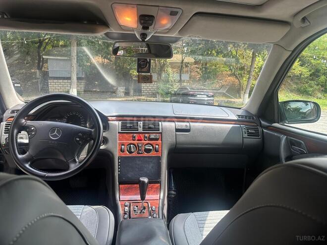 Mercedes E 220 d 2000, 670,000 km - 2.2 l - Zaqatala