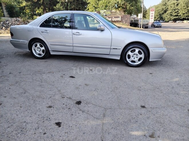 Mercedes E 220 d 1999, 214,590 km - 2.2 l - Tovuz