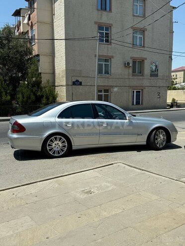 Mercedes E 220 d 2007, 301,000 km - 2.2 l - Bakı