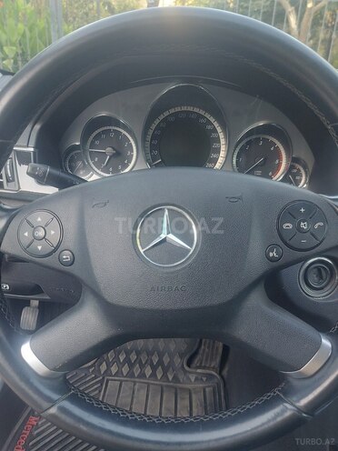 Mercedes E 220 d 2011, 286,000 km - 2.2 l - Bakı