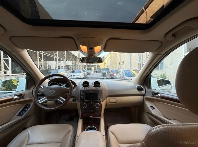 Mercedes ML 350 4MATIC-10