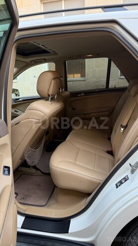 Mercedes ML 350 4MATIC-9