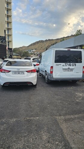 Ford Transit-9