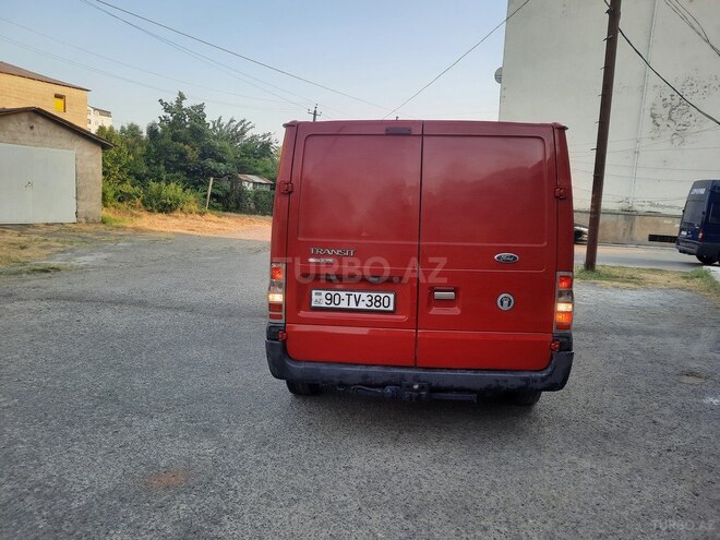 Ford Transit-3