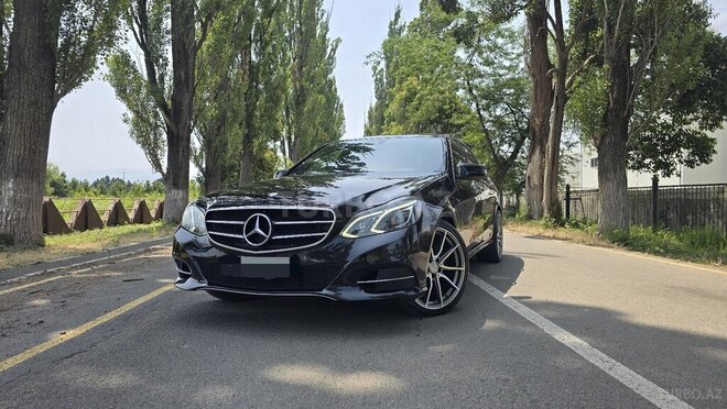 Mercedes E 220-2