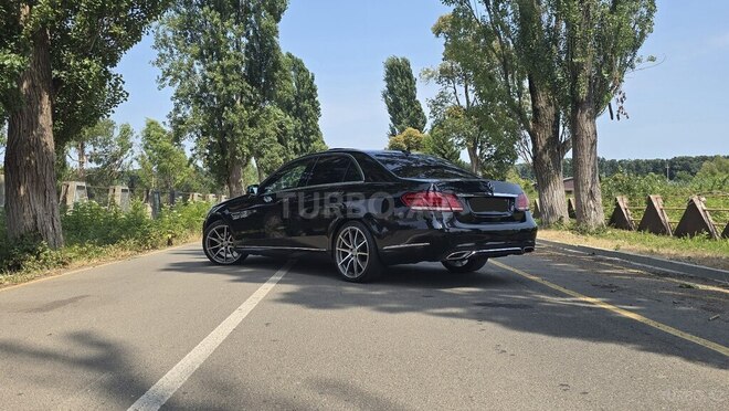 Mercedes E 220-6