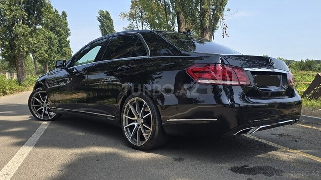 Mercedes E 220-4