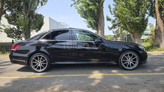 Mercedes E 220-8