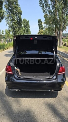 Mercedes E 220-10