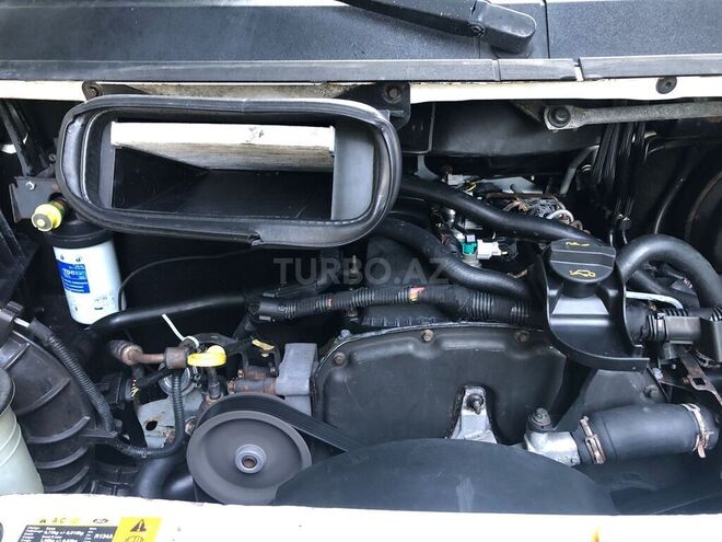 Ford Transit-10