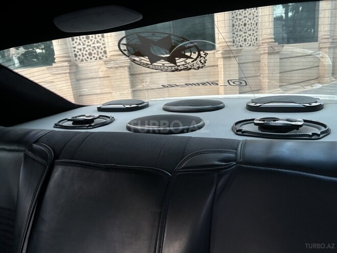 Mercedes E 240 2001, 294,000 km - 2.6 l - İmişli