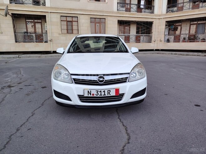 Opel Astra 2010, 335,420 km - 1.3 l - Bakı