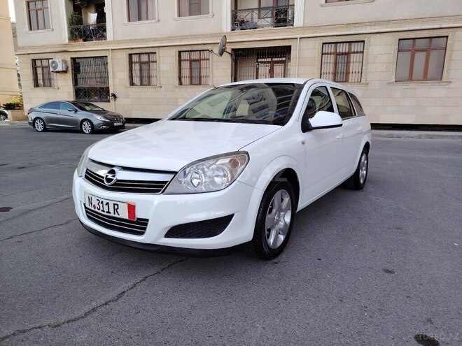 Opel Astra 2010, 335,420 km - 1.3 l - Bakı