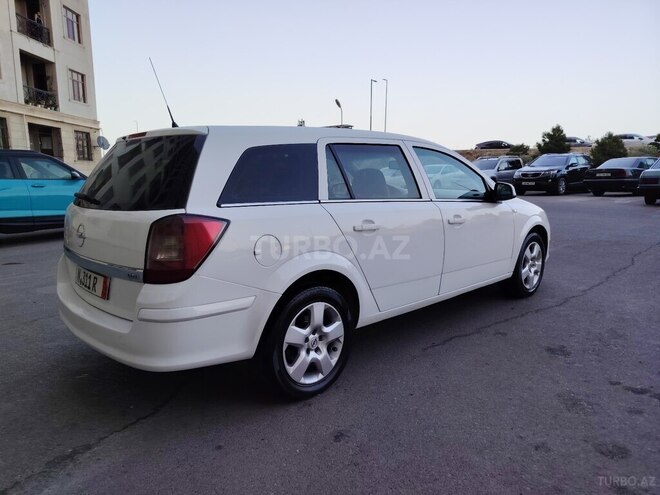 Opel Astra 2010, 335,420 km - 1.3 l - Bakı