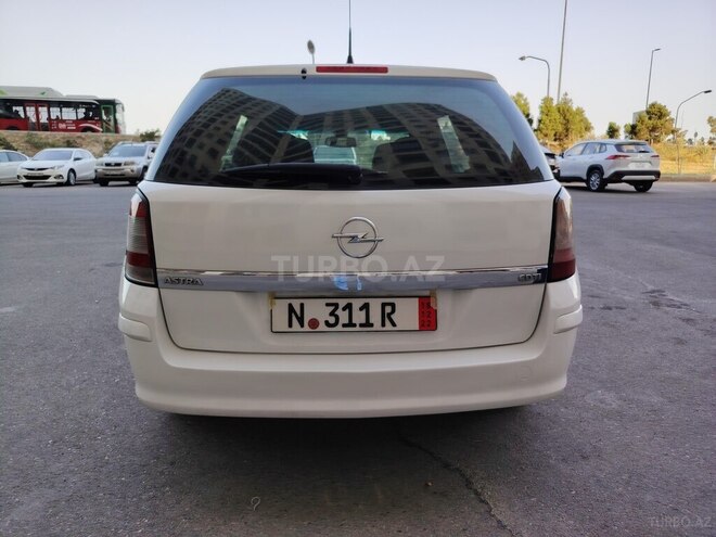 Opel Astra 2010, 335,420 km - 1.3 l - Bakı