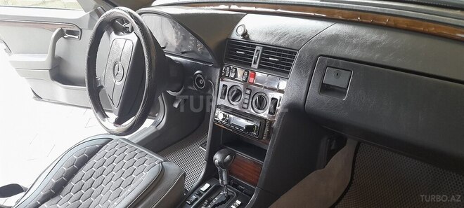 Mercedes C 180 1994, 449,966 km - 1.8 l - Yevlax