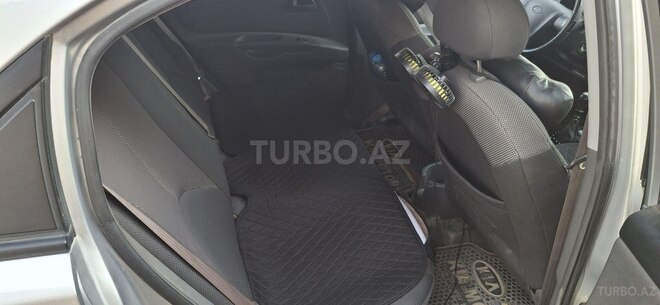 Kia Rio 2006, 276,000 km - 1.4 l - Bakı