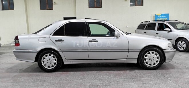 Mercedes C 230 1999, 241,000 km - 2.3 l - Sumqayıt