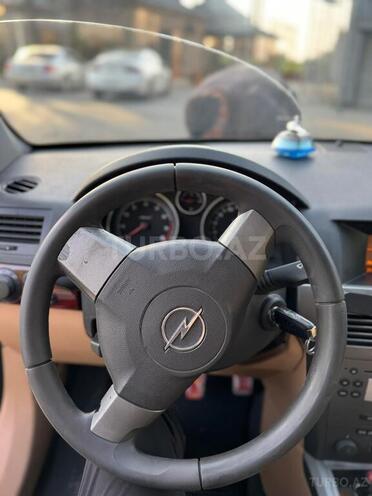 Opel Astra 2004, 366,000 km - 1.4 l - Biləsuvar