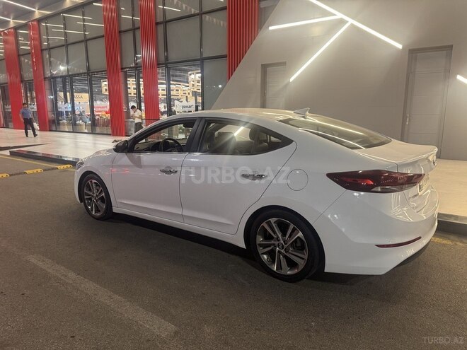Hyundai Elantra 2016, 177,028 km - 2.0 l - Bakı