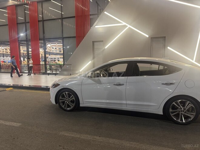 Hyundai Elantra 2016, 177,028 km - 2.0 l - Bakı