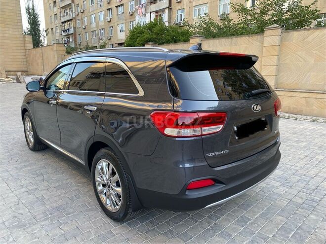 Kia Sorento-11