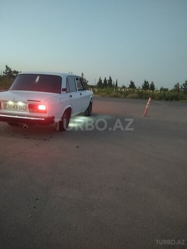 LADA (VAZ) 2107 2001, 50,000 km - 1.6 l - Salyan