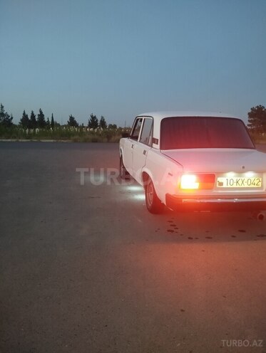 LADA (VAZ) 2107 2001, 50,000 km - 1.6 l - Salyan