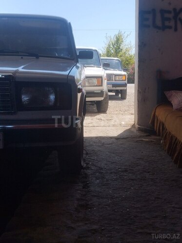 LADA (VAZ) 2107 2001, 50,000 km - 1.6 l - Salyan