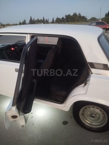 LADA (VAZ) 2107 2001, 50,000 km - 1.6 l - Salyan