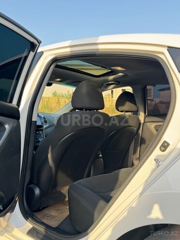 Hyundai Elantra 2014, 212,908 km - 1.8 l - Bakı