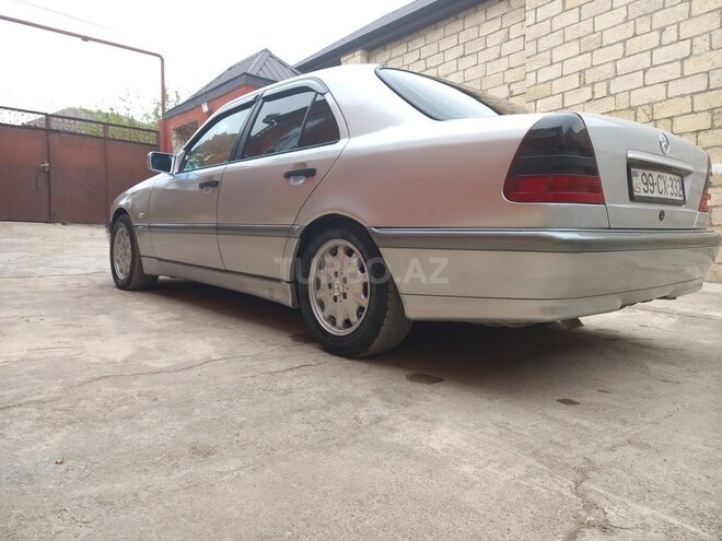 Mercedes C 180 1998, 356,000 km - 1.8 l - Quba