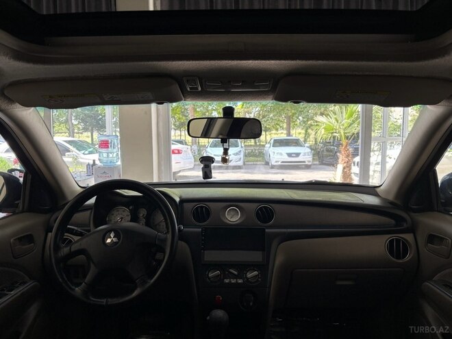 Mitsubishi Outlander 2004, 173,000 km - 2.4 l - Mingəçevir