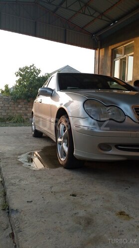 Mercedes C 240 2002, 403,128 km - 2.6 l - Şirvan