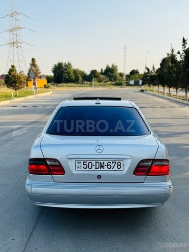 Mercedes E 240 2000, 368,450 km - 2.4 l - Bakı